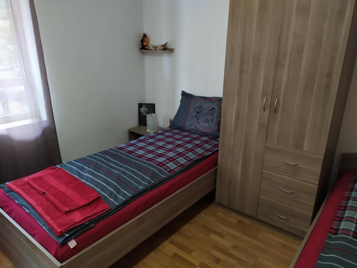 Bogoslovovi Apartment Varna